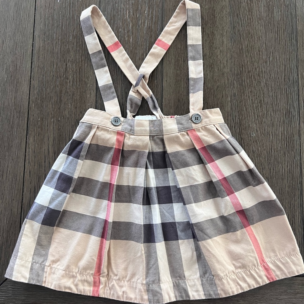 Burberry skirt